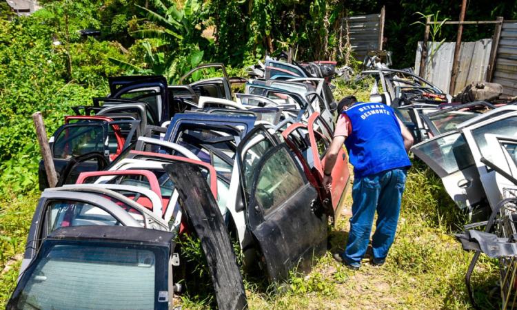 agente no ferro-velho